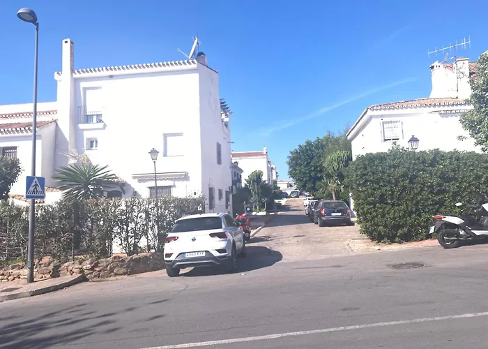 Bien Situado En * ماربيا